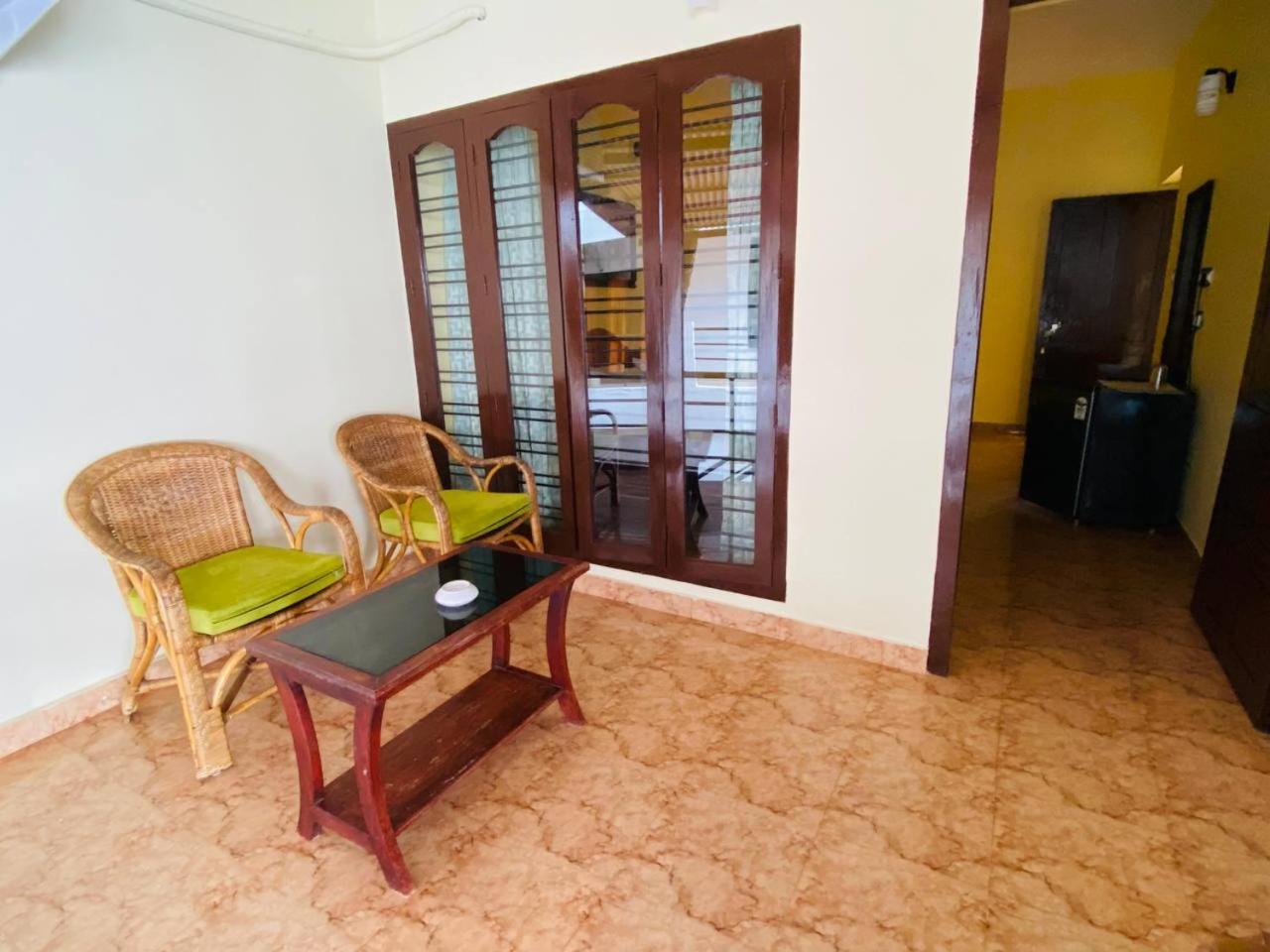 Karma Beach Resort Kovalam Phòng bức ảnh